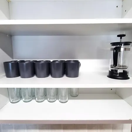 5 Min Walk To Beach, Perfect Seaside Escape 3br Shared Проживання в сім'ї Ларнака